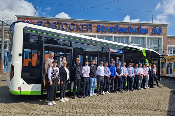 Ausbildungsbeginn beim „TOP-Ausbildungsbetrieb“ RSAG: Neue Azubis starten ins Berufsleben