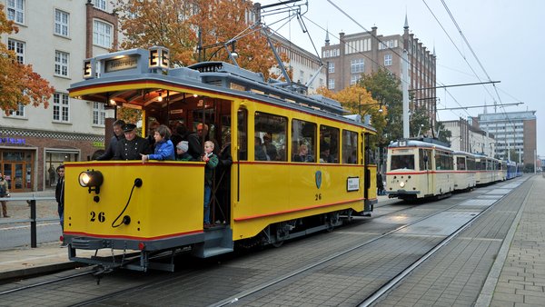 Straßenbahnkorso durch die Rostocker Innenstadt