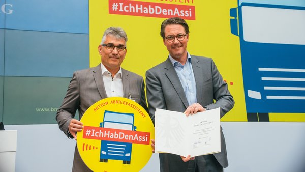 RSAG-Vorstand Jan Bleis (l.) mit Bundesverkehrsminister Andreas Scheuer am 17. Juli 2019 in Berlin 