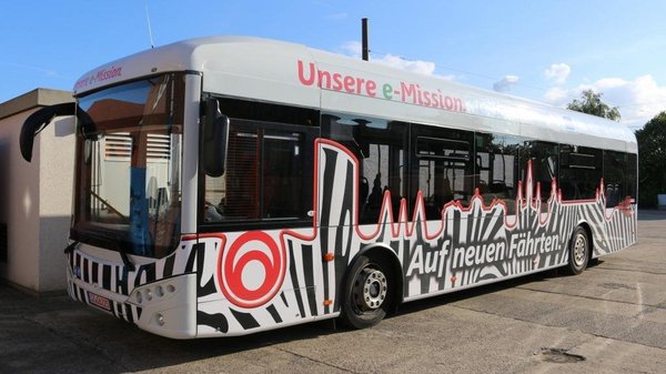 Elektrobus der Firma Sileo