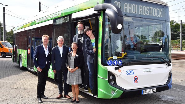 Unsere ersten E-Busse sind da