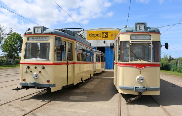 Oldtimer auf Schiene und Straße: Öffnungstag im depot12 am 6. Mai