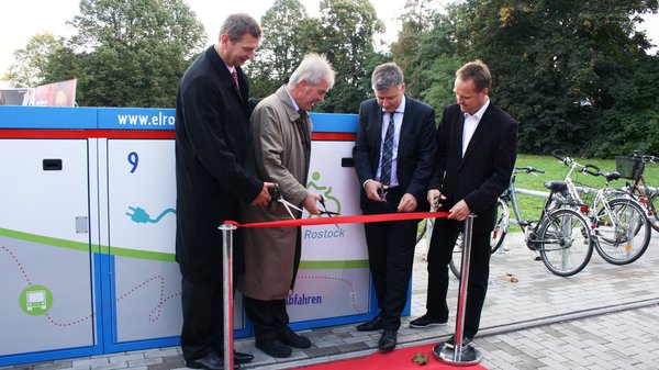 Feierliche Eröffnung der ersten Pedelec-Station